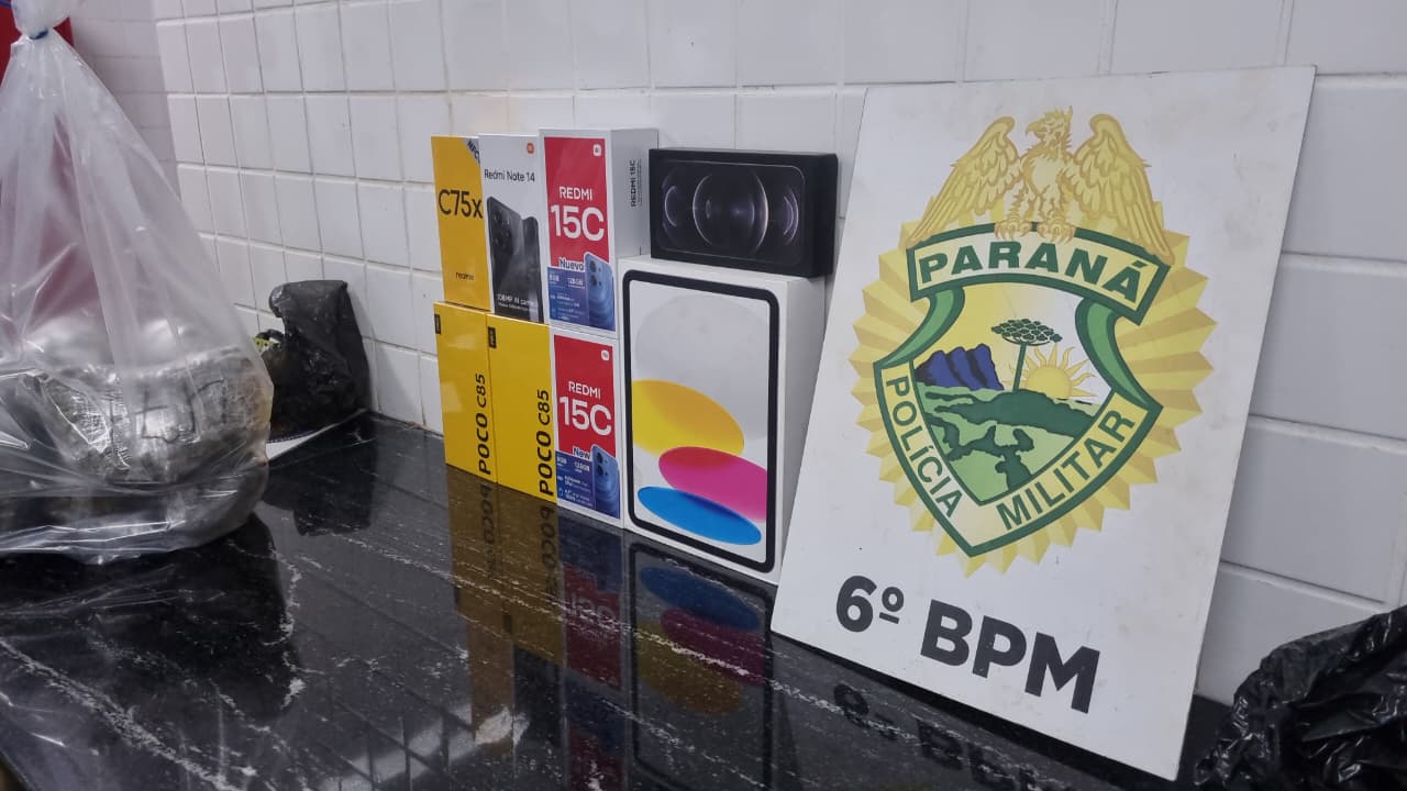 Polícia Militar apreende maconha e eletrônicos em abordagem na BR-277, em Cascavel