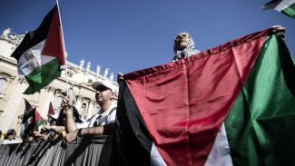 Canadá, Reino Unido e Austrália reconhecem o Estado Palestino Canadá, Reino Unido e Austrália reconhecem o Estado Palestino