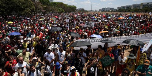 Milhares marcham no DF contra anistia a golpistas e PEC da Blindagem Imagem referente a Milhares marcham no DF contra anistia a golpistas e PEC da Blindagem