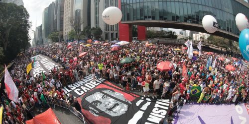 Imagem referente a Multidões ocupam capitais contra anistia e PEC da Blindagem