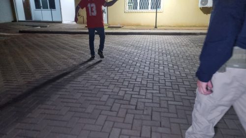 Colorado perde Grenal e é detido pela PRF por embriaguez na BR-277 Imagem referente a Colorado perde Grenal e é detido pela PRF por embriaguez na BR-277