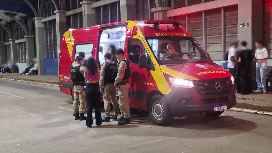Adolescente leva surra de cinco jovens no Terminal Leste e é socorrido pelo Siate