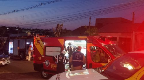 Rápida intervenção da PM impede tragédia após homem jogar álcool no corpo e na casa