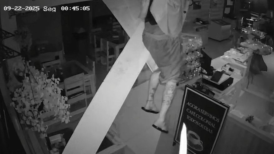Ladrão ousado entra pelo teto e furta panificadora no Cascavel Velho