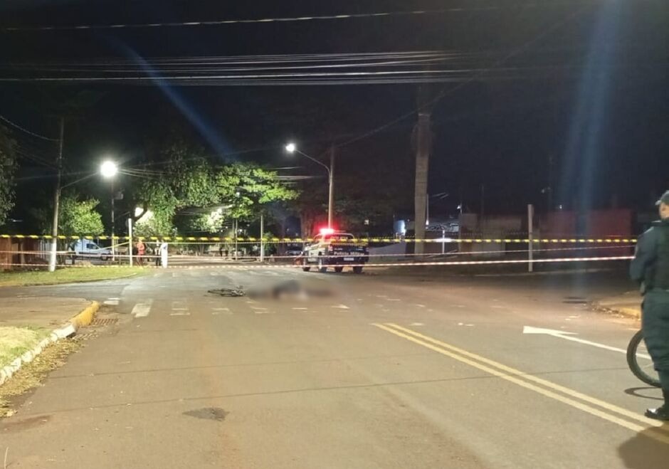 Ciclista de 44 anos morre atropelado e motorista fica em estado de choque