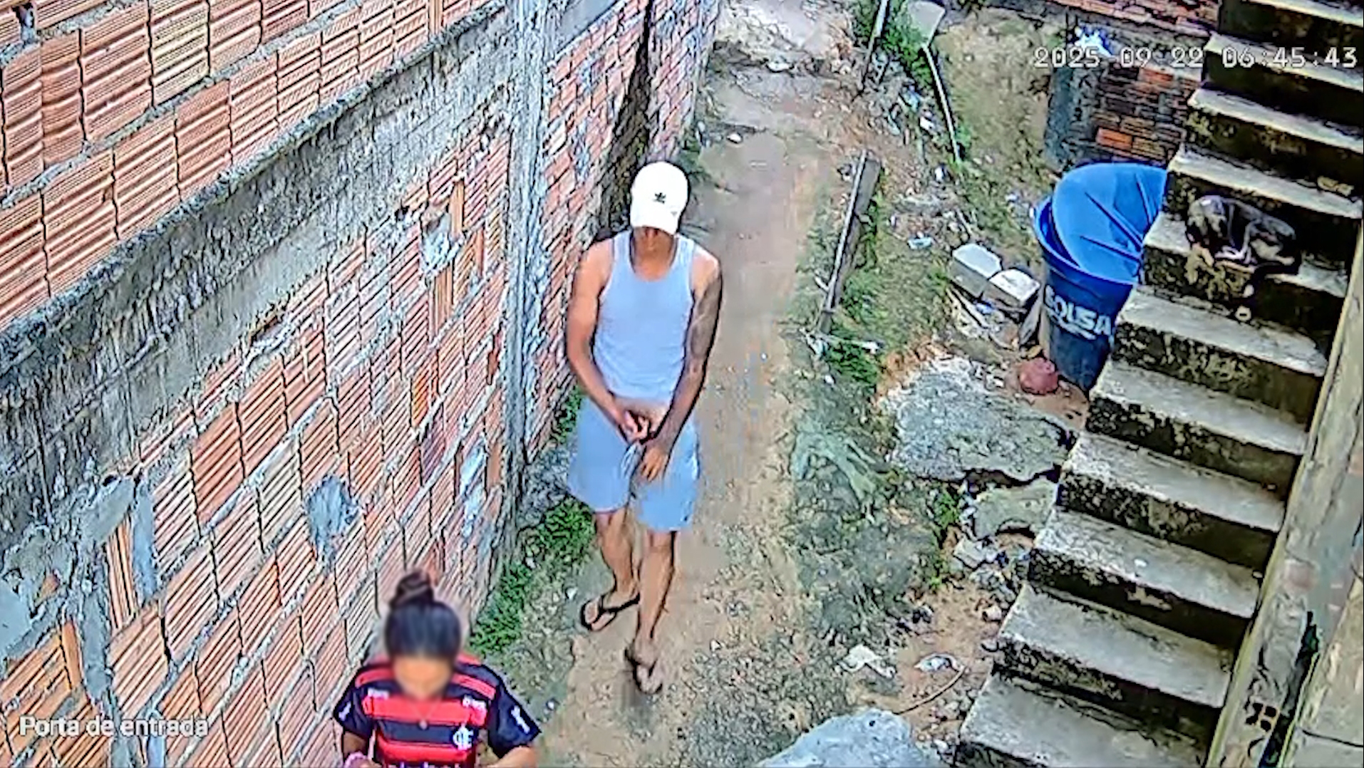 Maníaco sexual agarra adolescente pelo pescoço em Manaus