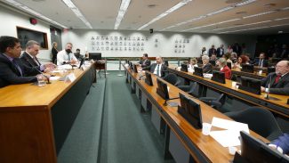 Conselho de Ética da Câmara instaura processo contra Eduardo Bolsonaro Conselho de Ética da Câmara instaura processo contra Eduardo Bolsonaro