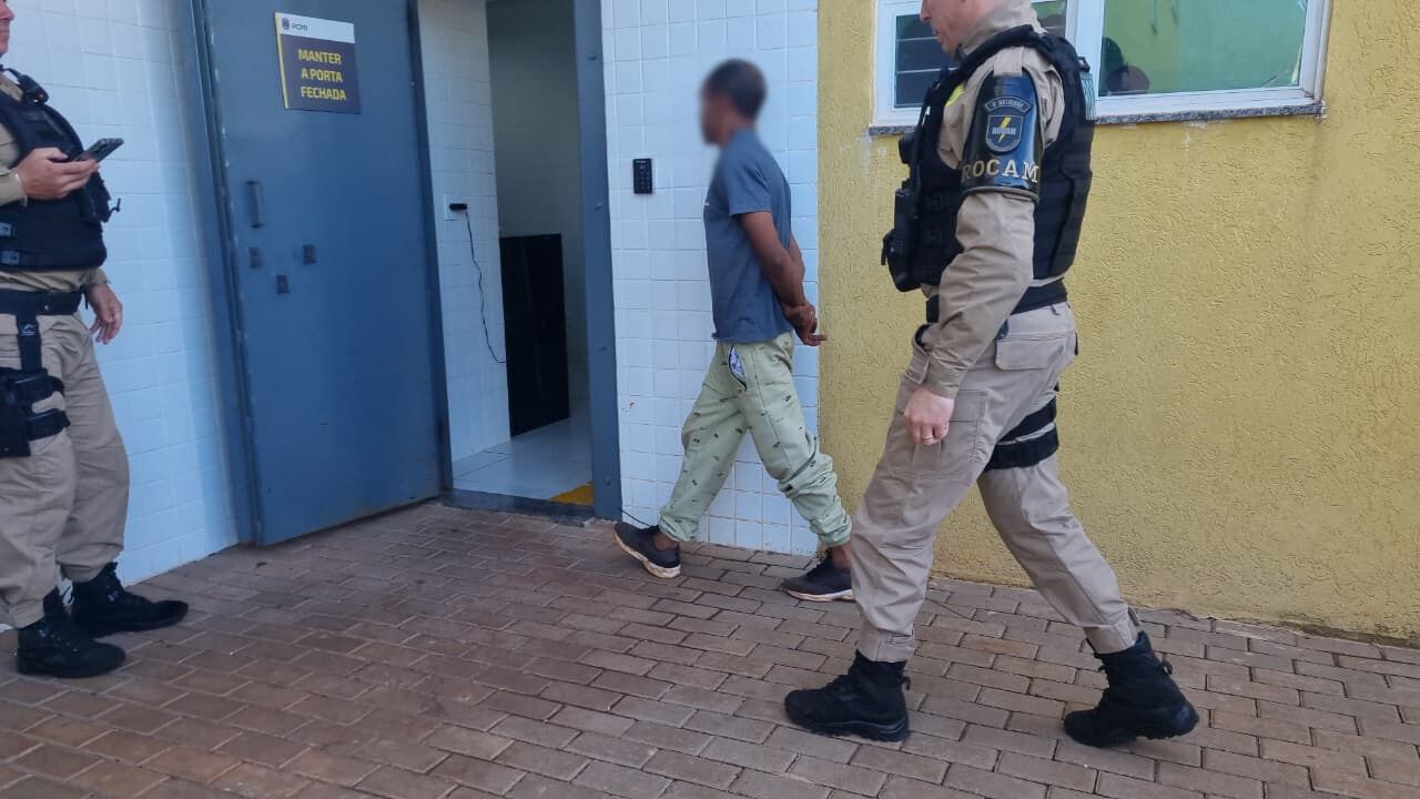 Regressão de regime: Homem que responde por furto é encaminhado à Delegacia de Polícia Civil