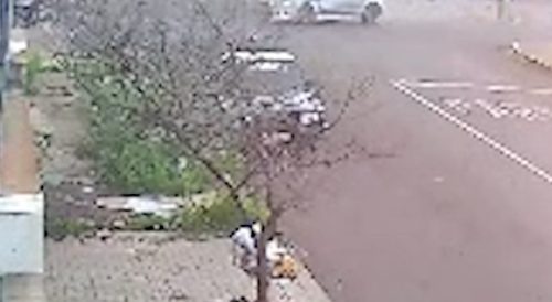 Veja como aconteceu a colisão que deixou motociclista ferido no Loteamento Siena