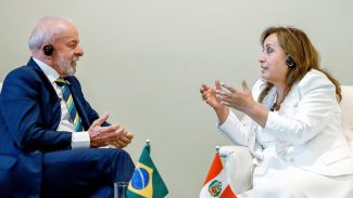 Em Nova York, Lula se reúne com Dina Boluarte, presidenta do Peru