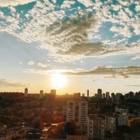 Imagem referente a Depois do espetáculo da Lua ontem, sexta é dia do Sol!