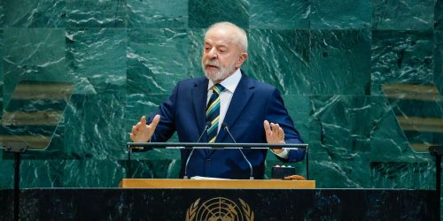 Imagem referente a Democracia é o que está em jogo para a humanidade, alerta Lula nos EUA