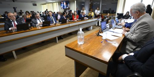 Imagem referente a Comissão do Senado aprova isenção do IR para quem ganha até R$ 5 mil