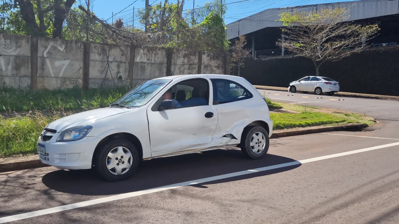 Acidente de trânsito entre Celta e HB20 é registrado em Cascavel