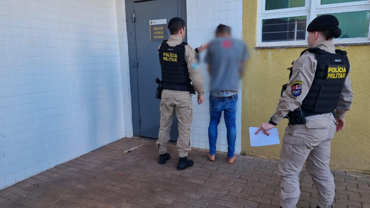 Homem flagrado furtando no Pioneiros Catarinenses é encaminhado à Delegacia