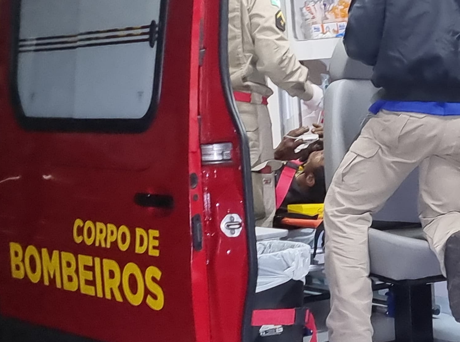 Morador de rua sofre queimaduras graves após dormir próximo ao fogo em Cascavel