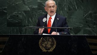 Delegações deixam cadeiras vazias durante discurso de Netanyahu na ONU Delegações deixam cadeiras vazias durante discurso de Netanyahu na ONU