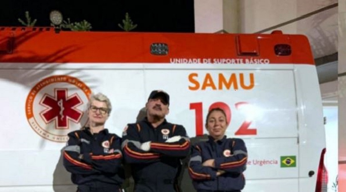 Susto e emoção: mãe dá à luz dentro de ambulância do SAMU em Guaíra