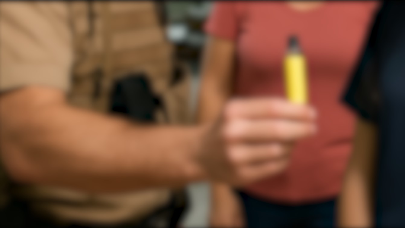 Cigarro eletrônico em mochila de aluna termina com adolescentes na delegacia em Palotina Cigarro eletrônico em mochila de aluna termina com adolescentes na delegacia em Palotina