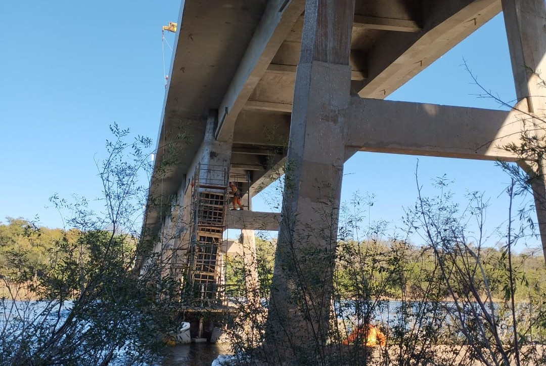 Ponte na PR-317 entre Floresta e Engenheiro Beltrão será liberada na segunda-feira (29) Ponte na PR-317 entre Floresta e Engenheiro Beltrão será liberada na segunda-feira (29)