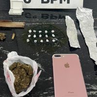 Imagem referente a Polícia Militar prende homem e apreende maconha e crack no Centro de Cascavel