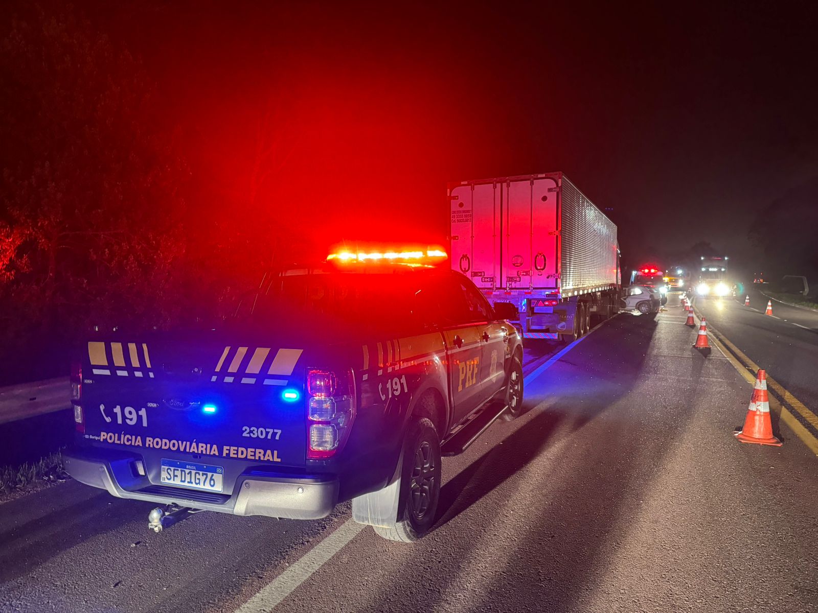 Acidente na BR-476 em Contenda deixa motorista de Corsa morto Acidente na BR-476 em Contenda deixa motorista de Corsa morto