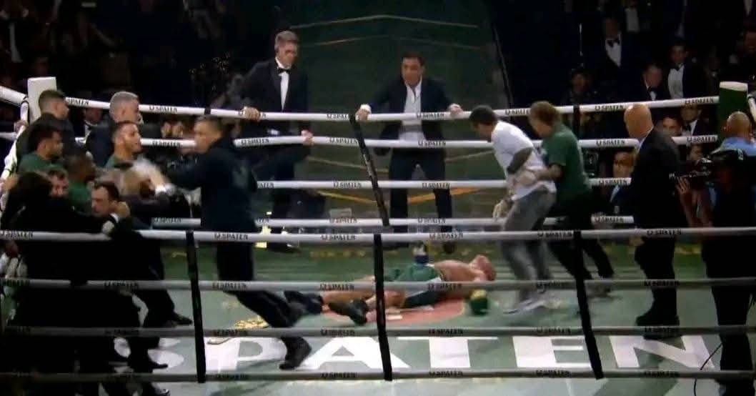 Popó x Wanderlei Silva desrespeita o boxe e dá mau exemplo dentro do ringue Popó x Wanderlei Silva desrespeita o boxe e dá mau exemplo dentro do ringue