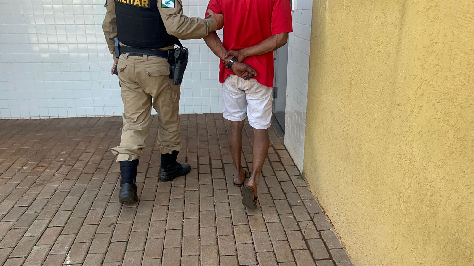 Homem é detido após brigar com a mulher por causa de churrasco em Cascavel