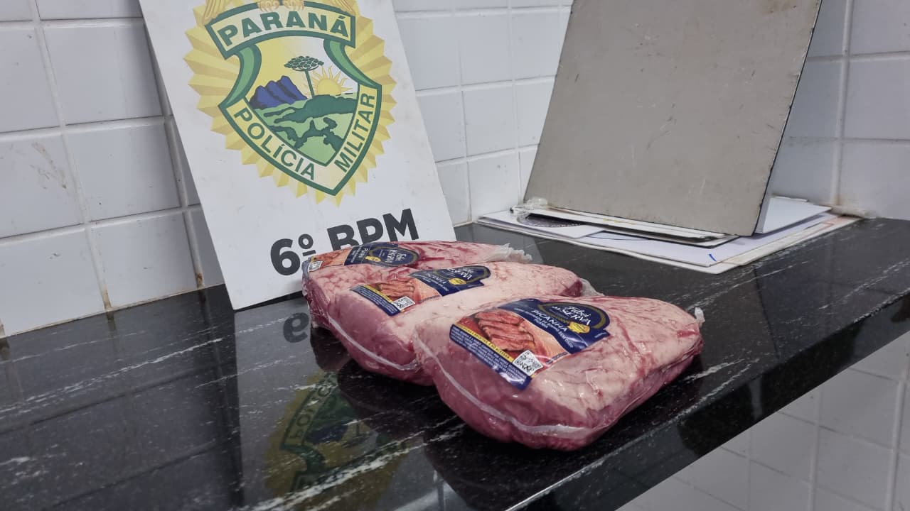 Funcionário é flagrado "desviando" três peças de picanha em supermercado na Av. Brasil