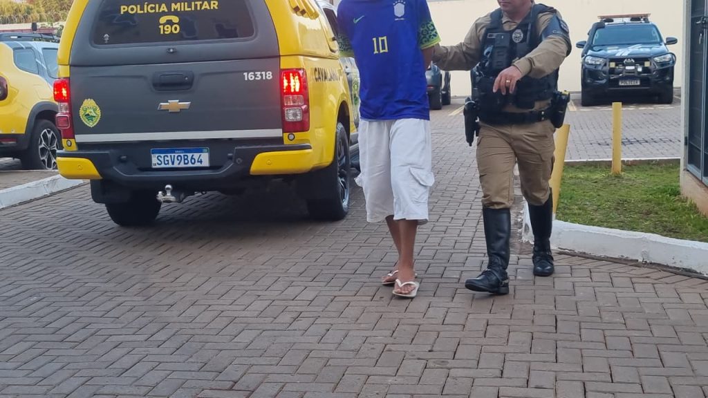 Adolescente é flagrado com maconha em shopping de Cascavel
