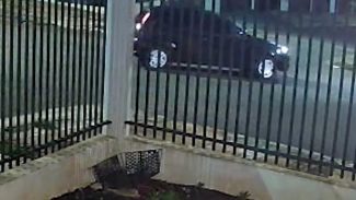 Nova câmera mostra sequestrador analisando movimentação nas ruas no Bairro Barcelona Nova câmera mostra sequestrador analisando movimentação nas ruas no Bairro Barcelona