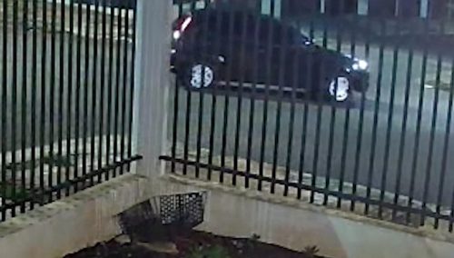 Nova câmera mostra sequestrador analisando movimentação nas ruas no Bairro Barcelona