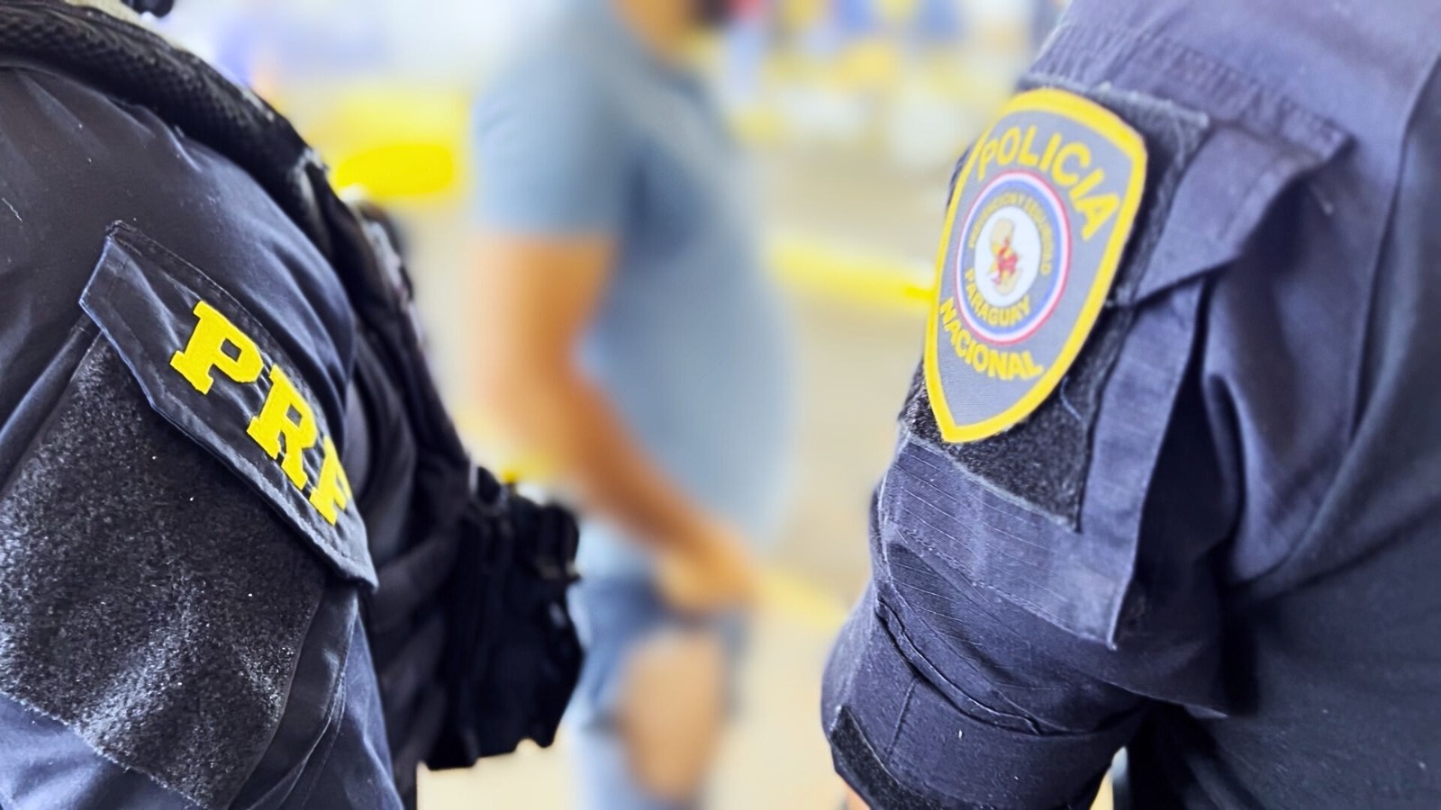 PRF cumpre mandado de prisão contra paraguaio na Ponte da Amizade PRF cumpre mandado de prisão contra paraguaio na Ponte da Amizade