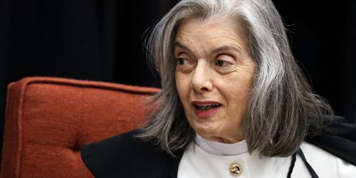 Cármen Lúcia diz que STF manterá defesa da democracia Imagem referente a Cármen Lúcia diz que STF manterá defesa da democracia