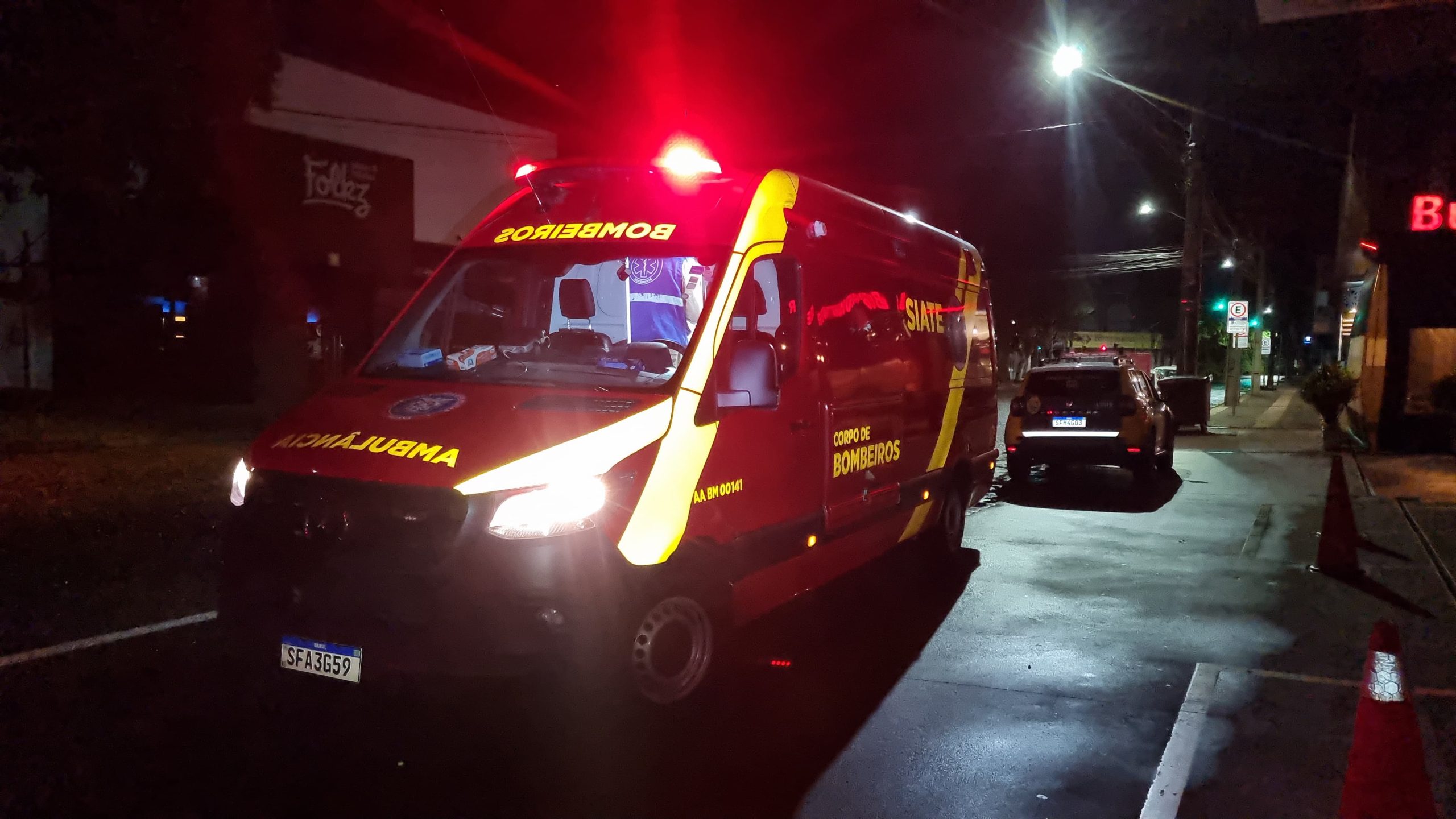 Homem é esfaqueado e busca ajuda em posto de combustíveis em Cascavel Homem é esfaqueado e busca ajuda em posto de combustíveis em Cascavel