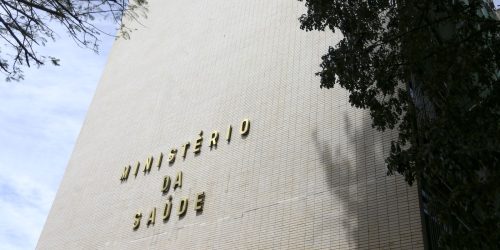 União estabelece protocolo para casos de intoxicação por metanol Imagem referente a União estabelece protocolo para casos de intoxicação por metanol