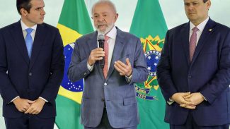 Lula discute pautas do governo em encontro com Motta e Alcolumbre