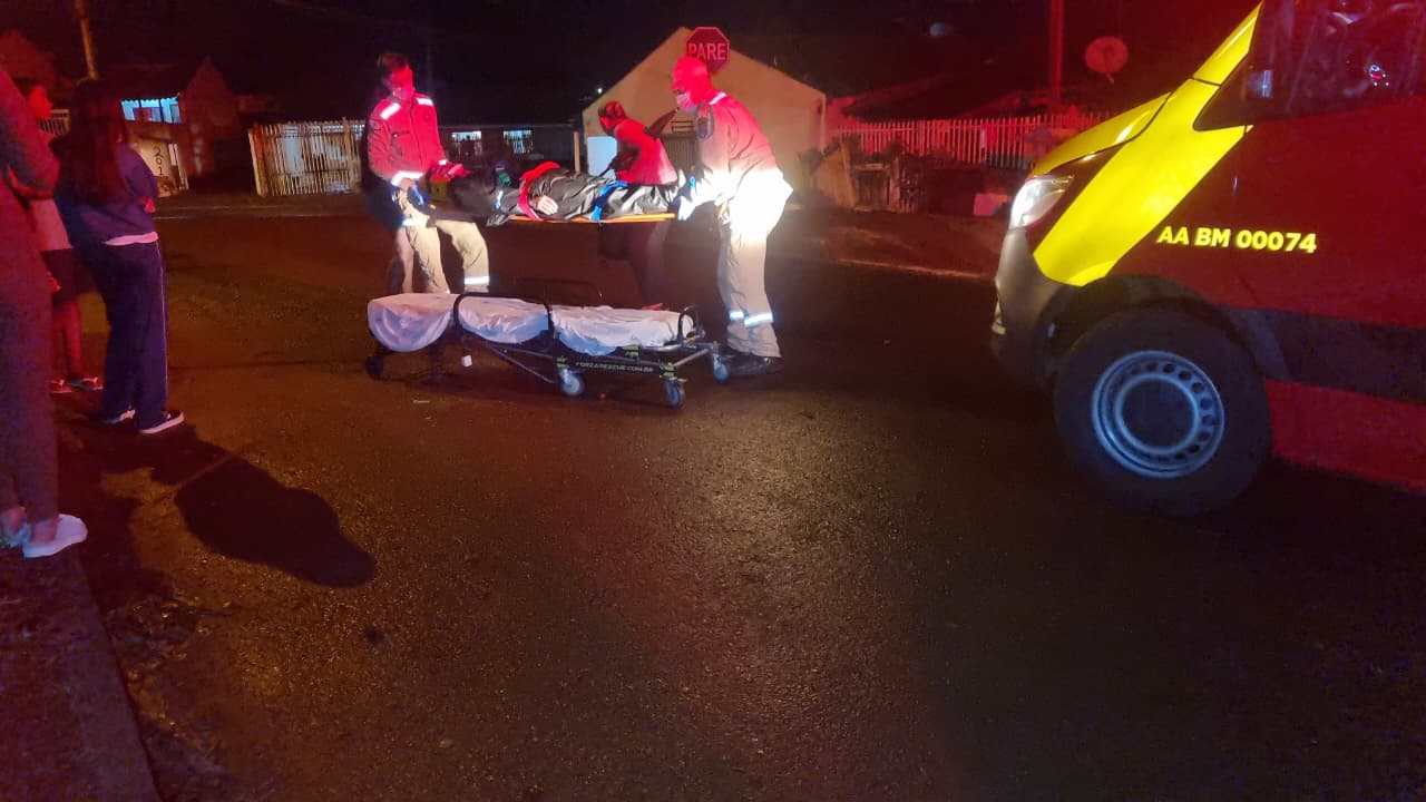 Queda de moto deixa rapaz ferido e mobiliza Siate no Bairro Morumbi