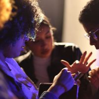 Imagem referente a Projeto Meninas Negras na Ciência, da Fiocruz, tem inscrições abertas