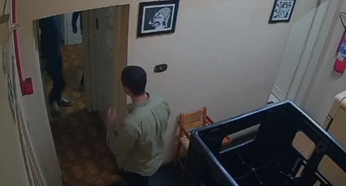 Morre homem baleado por policial civil em bar de Curitiba