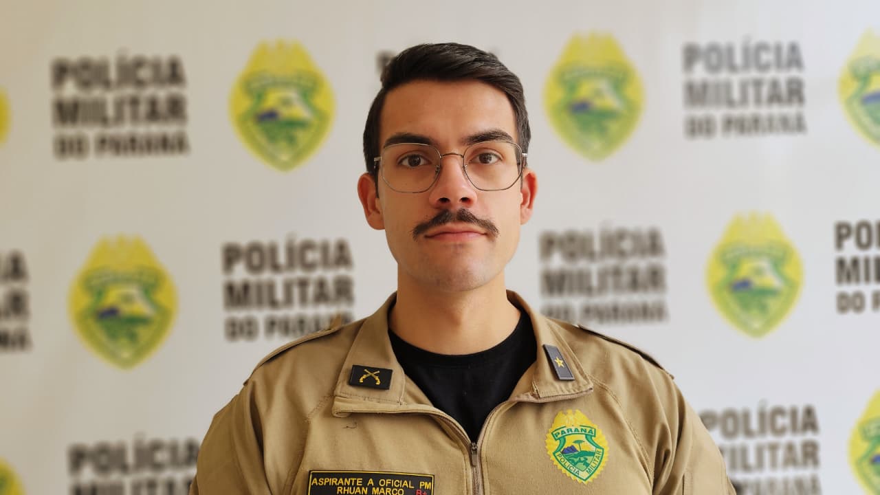 Homem que aplicava golpes na internet usava o dinheiro para jogos de azar e para comprar drogas, diz PM