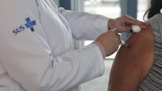 Vacinação de países vizinhos também impacta o Brasil, diz Opas