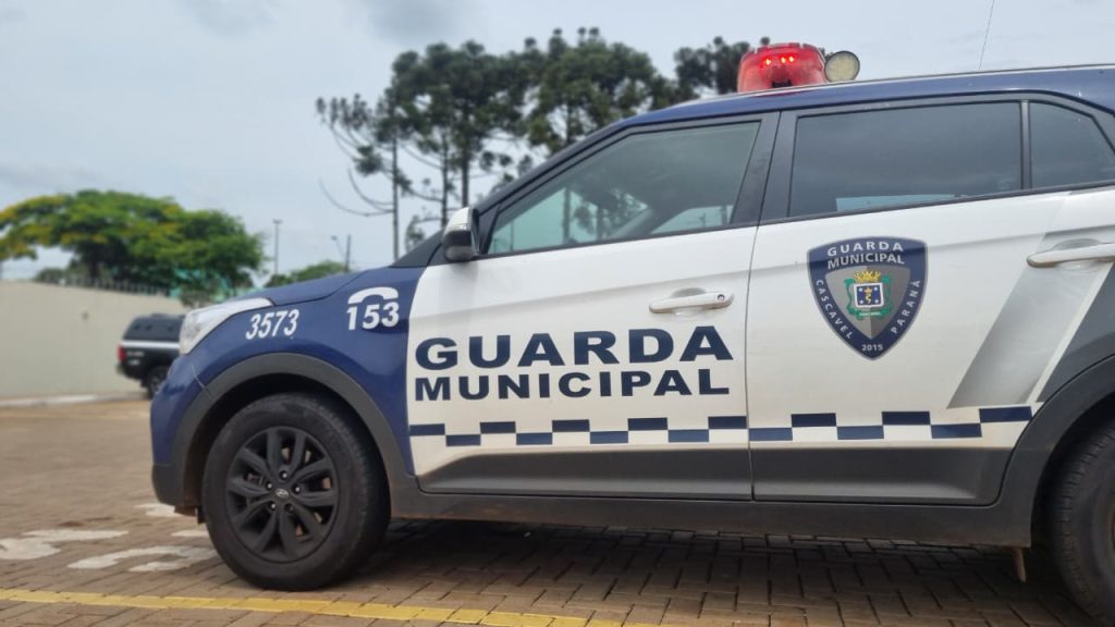 Homem com mandado de furto vai parar na delegacia após abordagem no Colonial