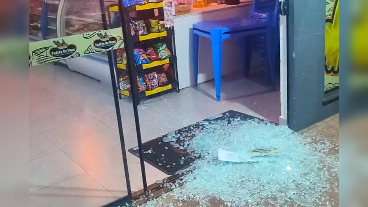 Homem arromba padaria em Cidade Gaúcha para furtar pães e iogurte; não levou dinheiro do caixa