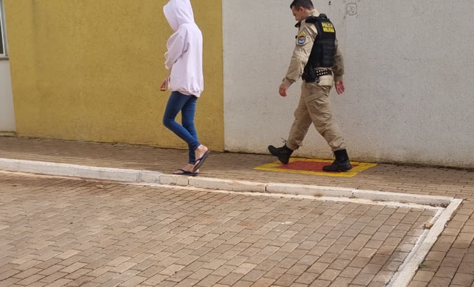 Briga de mãe e filha termina na delegacia
