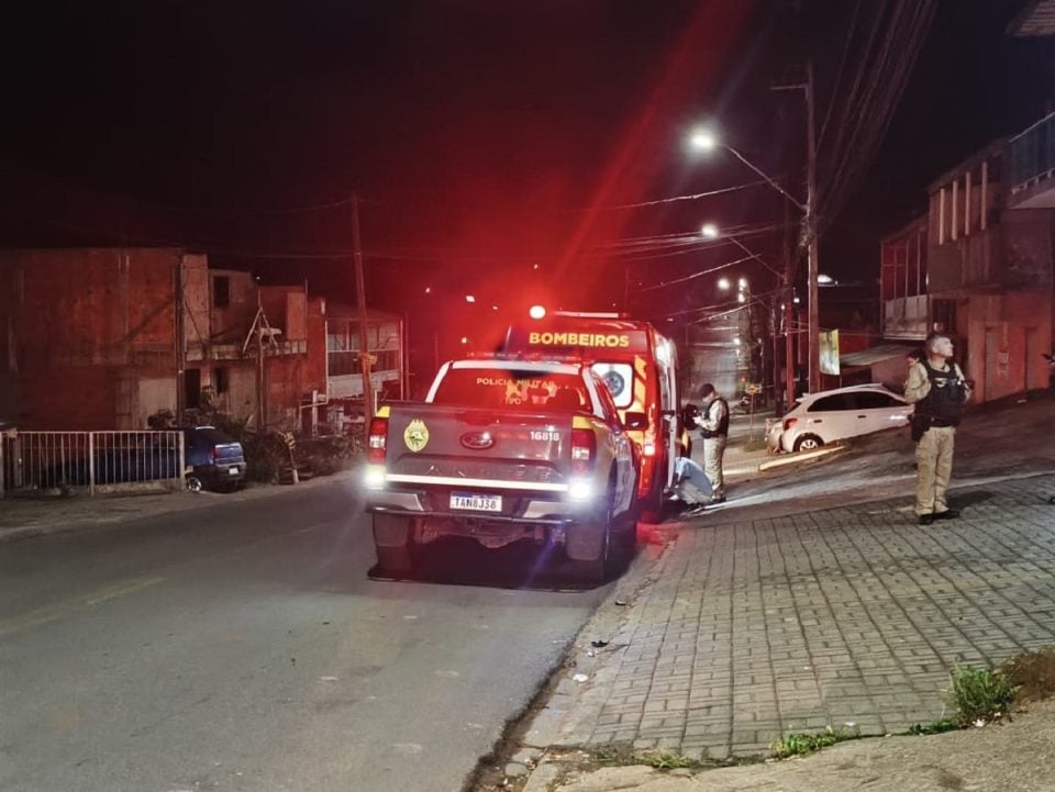 Mulher leva tiro nas costas ao tentar salvar comércio de assalto no Paraná