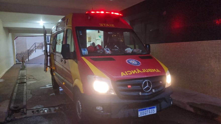 Mulher fica ferida em acidente de trânsito no Santa Cruz