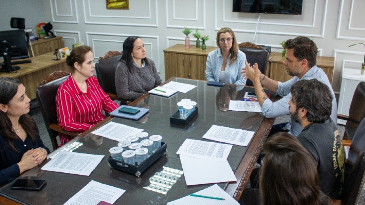 Seed quer incluir Sociologia no Ensino Fundamental e ampliar carga horária do Ensino Médio Seed quer incluir Sociologia no Ensino Fundamental e ampliar carga horária do Ensino Médio