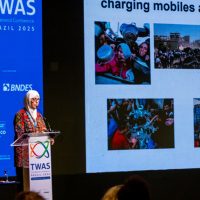 Professora de Gaza destaca esforço para manter ensino em meio à guerra Imagem referente a Professora de Gaza destaca esforço para manter ensino em meio à guerra