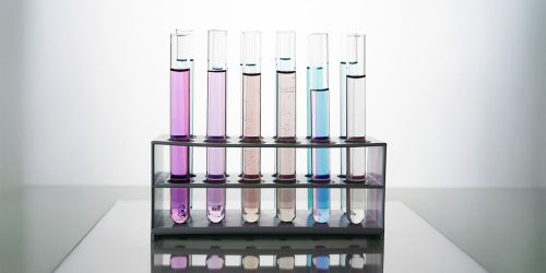 Pesquisas de universidades públicas promovem detecção de metanol Imagem referente a Pesquisas de universidades públicas promovem detecção de metanol